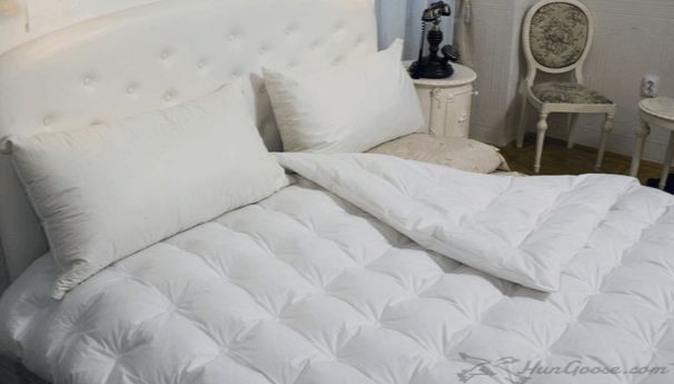 Designer stitching comforter